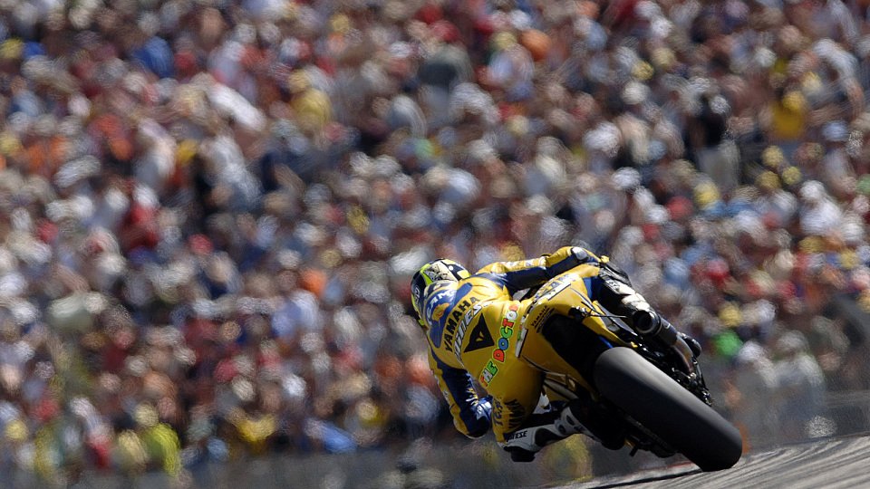 Die Fans hatten im Rennen ihre Freude mit Valentino Rossi, Foto: Yamaha