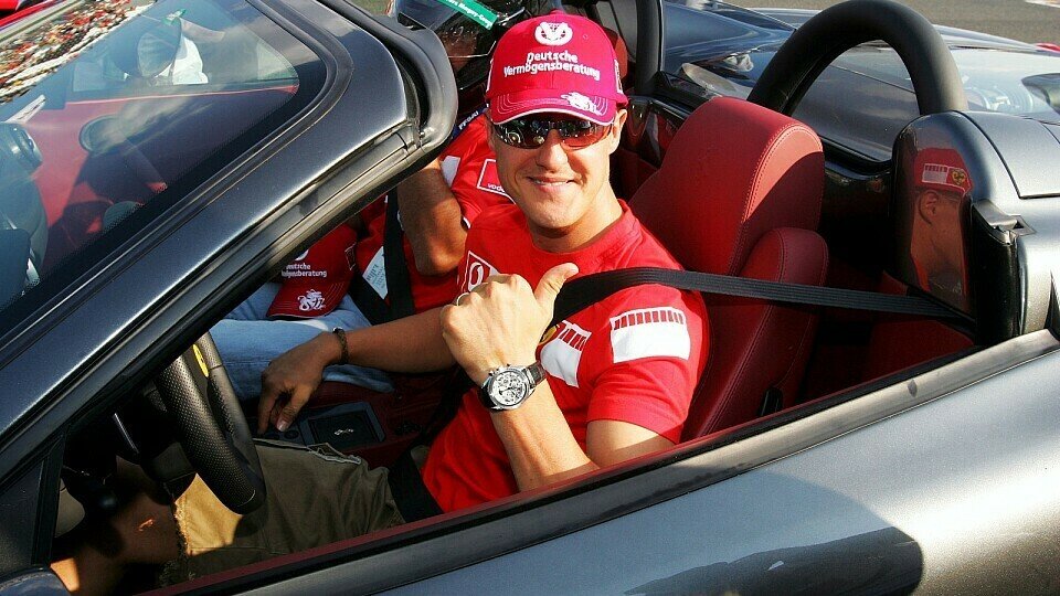 Michael Schumacher: von der F1 auf die Straße., Foto: Sutton