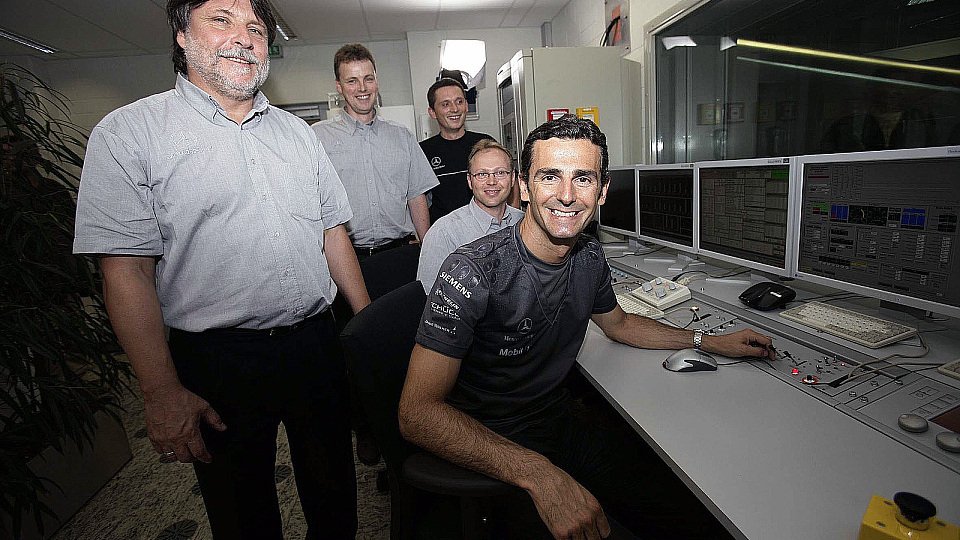 Pedro ist gerne zu Gast bei Freunden., Foto: Mercedes