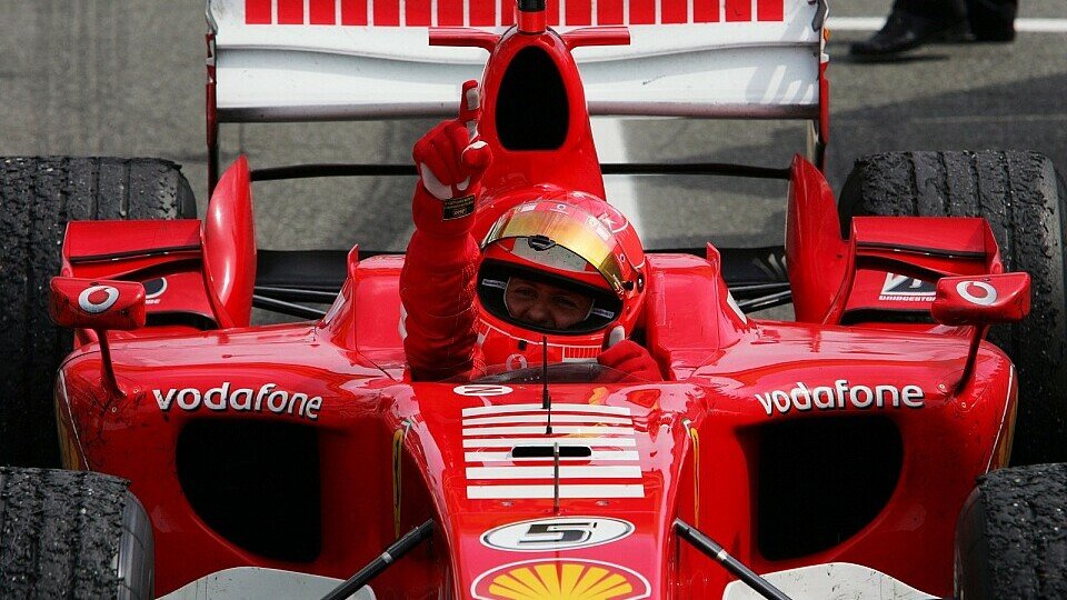 Michael Schumacher hat die Jagd aufgenommen., Foto: Sutton