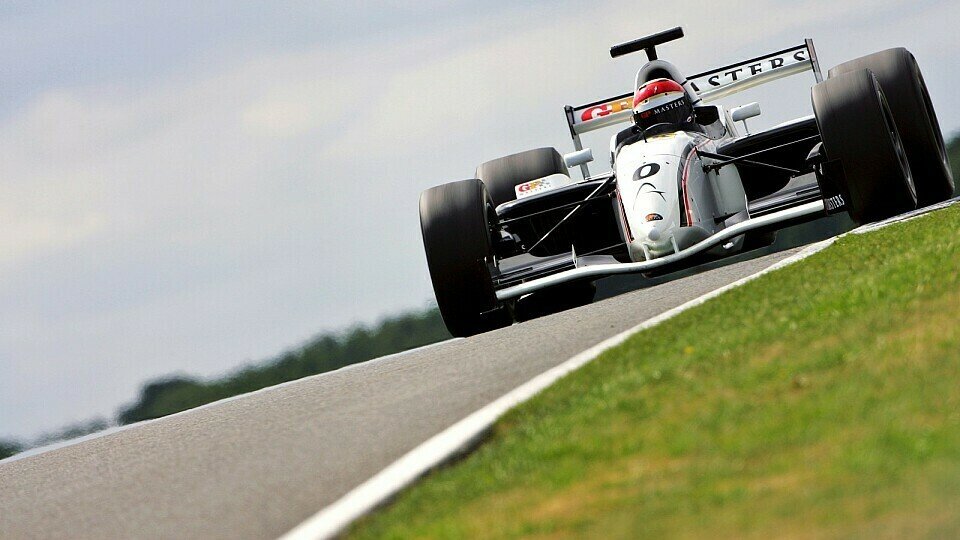 Eddie Cheever gewann den dritten GPM-Lauf., Foto: Sutton Eddie Cheever gewann den dritten GPM-Lauf., Foto: Sutton