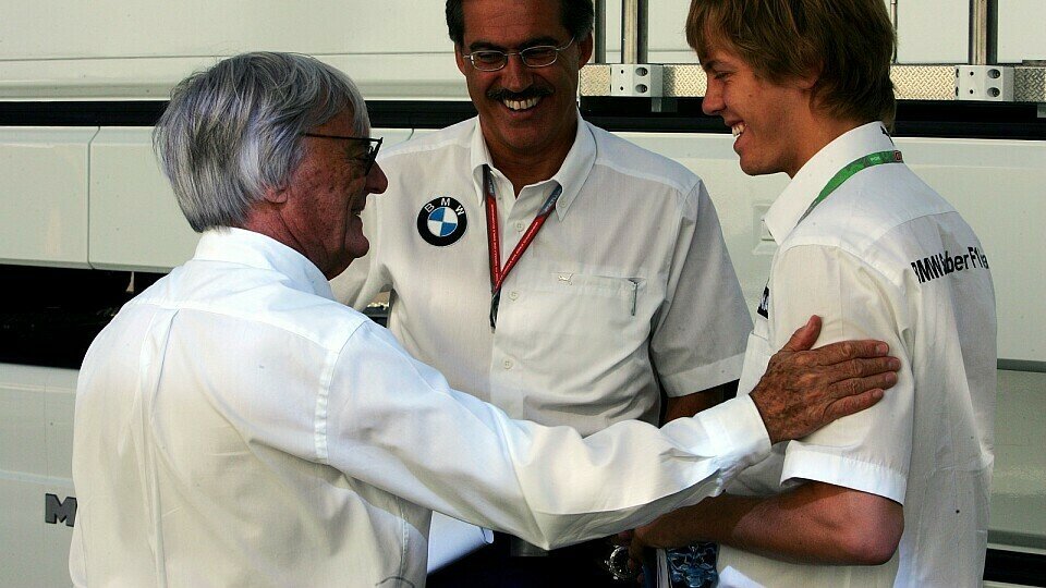 Vettel bekam viel Lob - auch vom Oberbigboss., Foto: Sutton