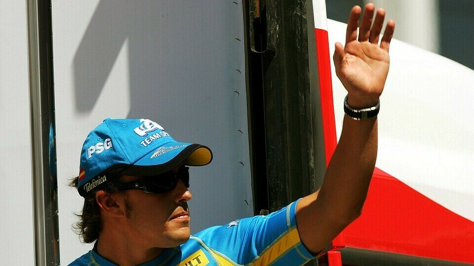 Fernando Alonso gibt nicht auf, Foto: Sutton