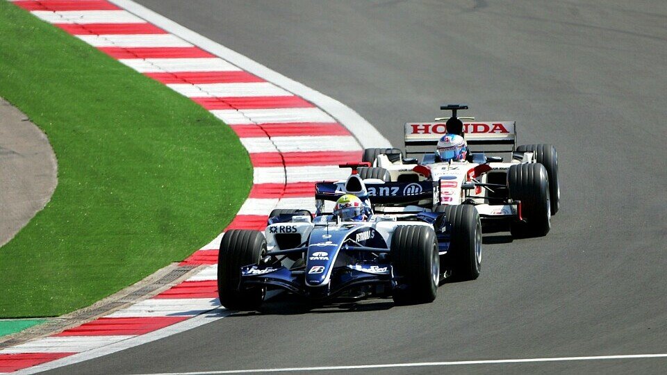 Mark Webber kam zwar durch, aber auch nicht in die Punkte, Foto: Sutton Mark Webber kam zwar durch, aber auch nicht in die Punkte, Foto: Sutton