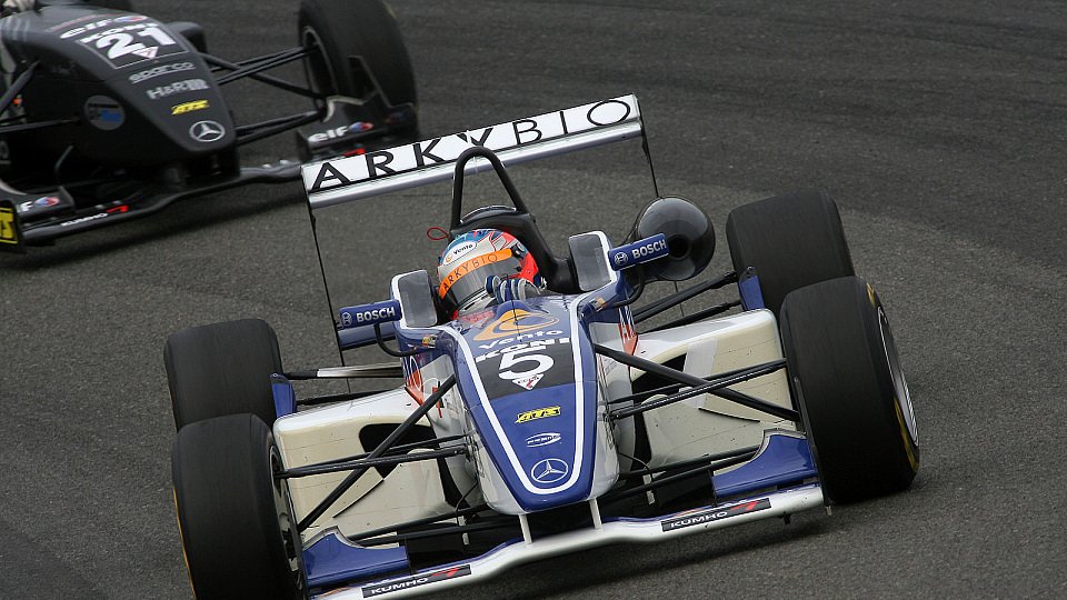 Paul di Resta sicherte sich die beste Ausgangsposition, Foto: F3 Euroseries Paul di Resta sicherte sich die beste Ausgangsposition, Foto: F3 Euroseries