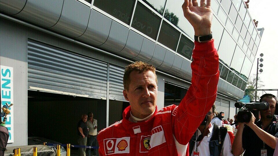 Michael Schumacher winkt zum Abschied, Foto: Sutton