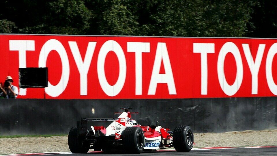 Nur die Toyota-Werbung war ganz groß., Foto: Sutton