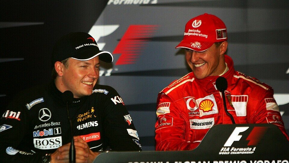 Schumacher und Räikkönen kennen sich als alte Rivalen., Foto: Sutton