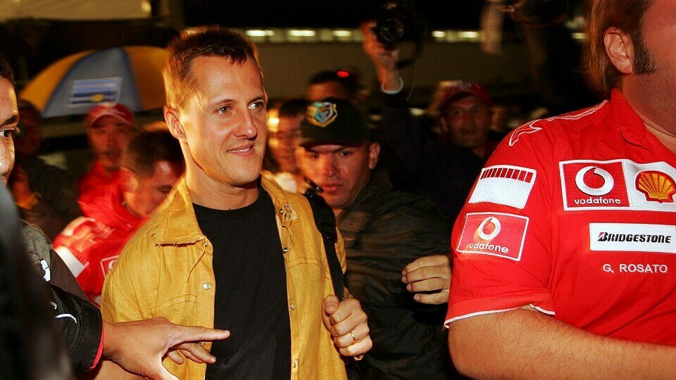 Michael Schumacher verließ zum letzten Mal als Fahrer eine Formel-1-Strecke, Foto: Sutton