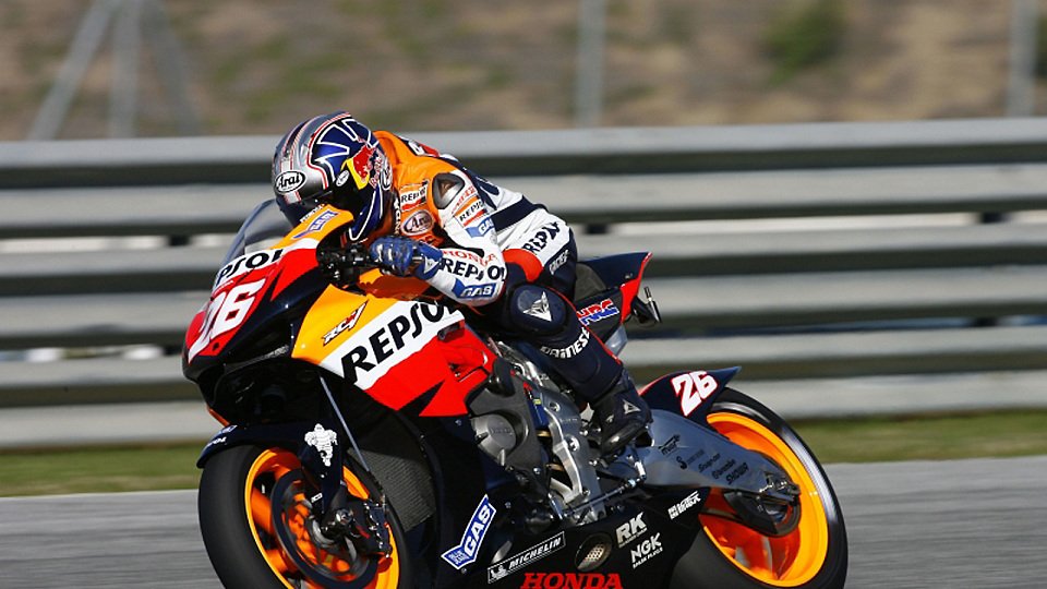 Dani Pedrosa kennt noch die 990er MotoGP-Maschinen. Er erwaretet mehr Leistung, sieht aber das große Fragezeichen bei den Reifen., Foto: Honda