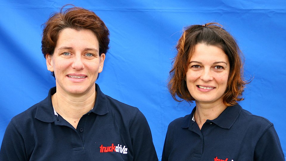 Ellen Lohr und ihre Beifahrerin Antonie de Roissard., Foto: Mercedes