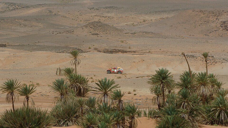 In 27 Jahren Dakar gings nicht immer durch die Wüste, Foto: Mitsubishi