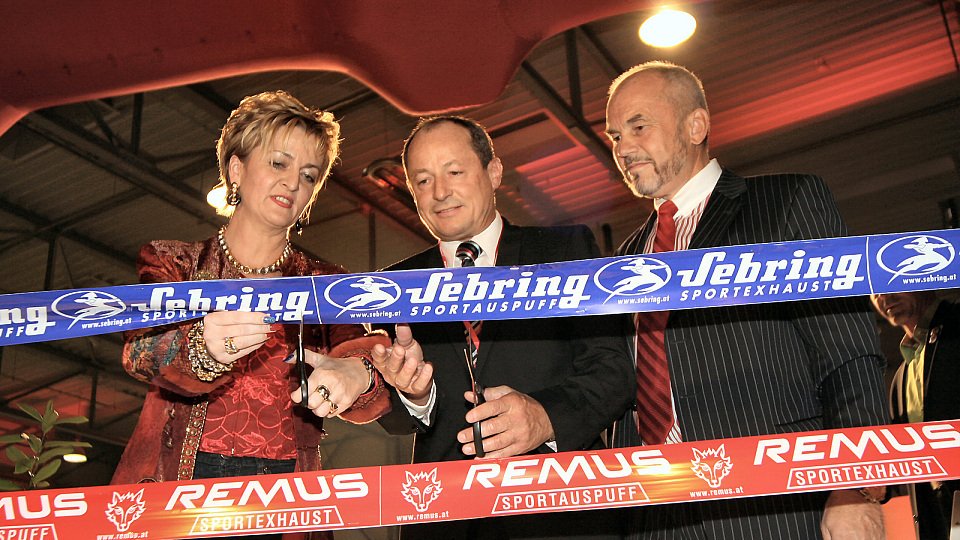 Angelika und Otto Kresch durften ihre neuen Hallen eröffnen, Foto: Remus Angelika und Otto Kresch durften ihre neuen Hallen eröffnen, Foto: Remus