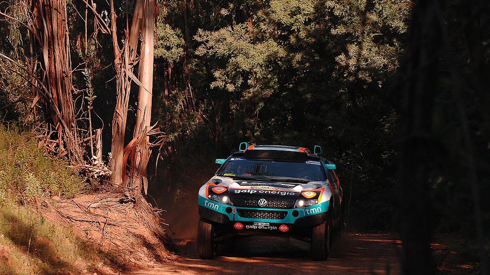 Carlos Sousa ist seinem Namensvetter auf der Fährte., Foto: VW