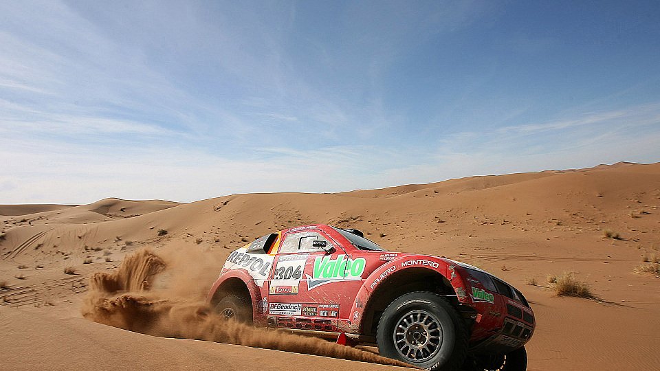 Mitsubishi bläst zum Angriff, Foto: Repsol