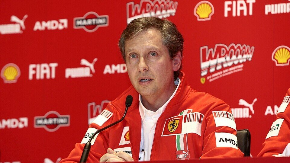 Mario Almondo auf der Ferrari-Pressekonferenz., Foto: Sutton
