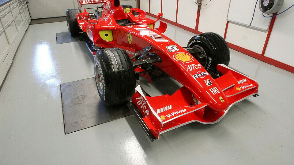 Die Chefs sind mit dem F2007 zufrieden, Foto: Ferrari Press Office