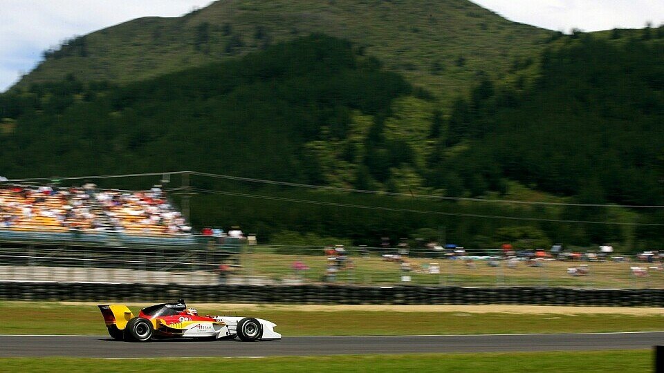 Das Team Deutschland kann das Sprintrennen von ganz vorne angehen, Foto: A1GP Das Team Deutschland kann das Sprintrennen von ganz vorne angehen, Foto: A1GP
