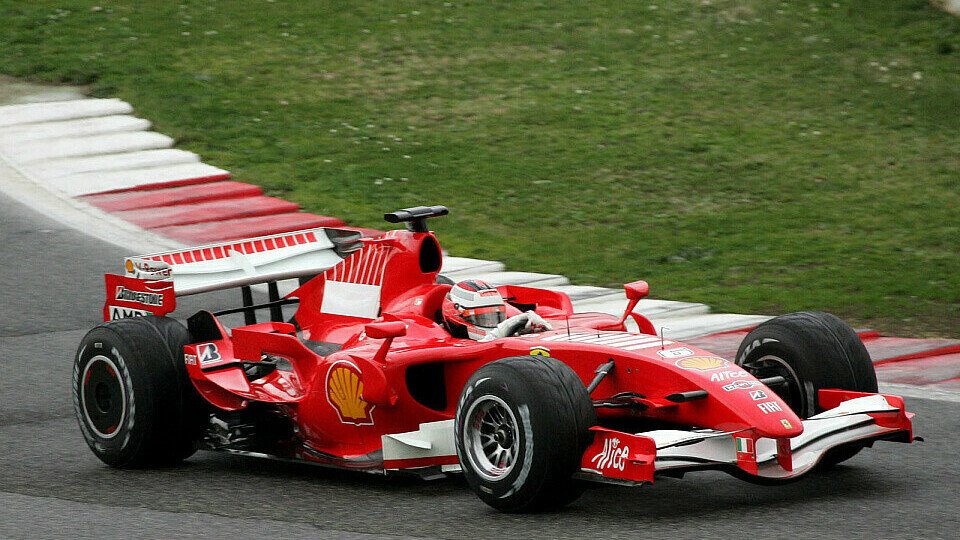 Wieder Regen für Räikkönen und Ferrari, Foto: Sutton