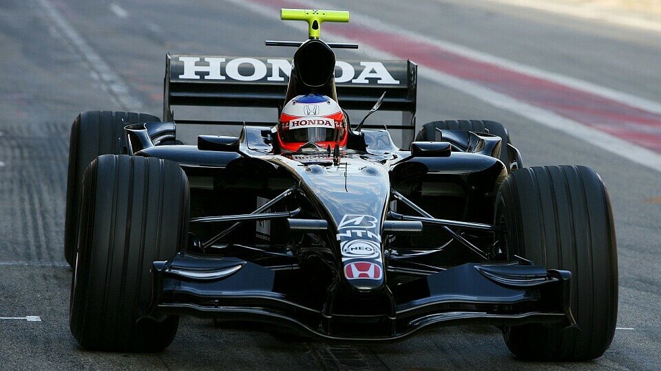 Rubens Barrichello saß zwei Tage im RA 107, Foto: Sutton