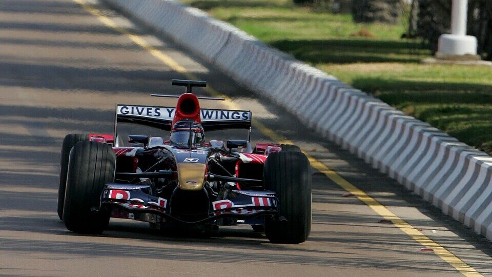 In Abu Dhabi saß Scott Speed wieder im Toro Rosso., Foto: www.abudhabigp.com