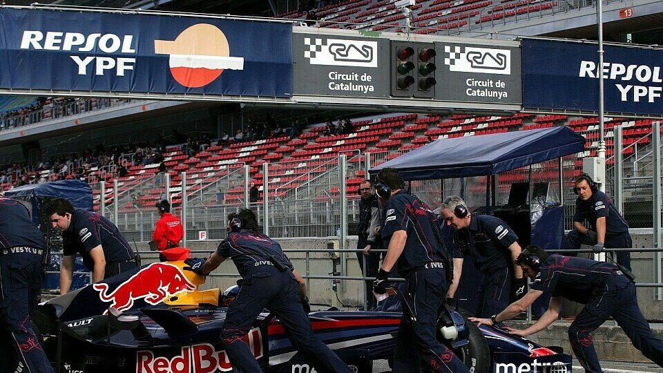 Red Bull Racing hat noch sehr viel Testbedarf, Foto: Sutton