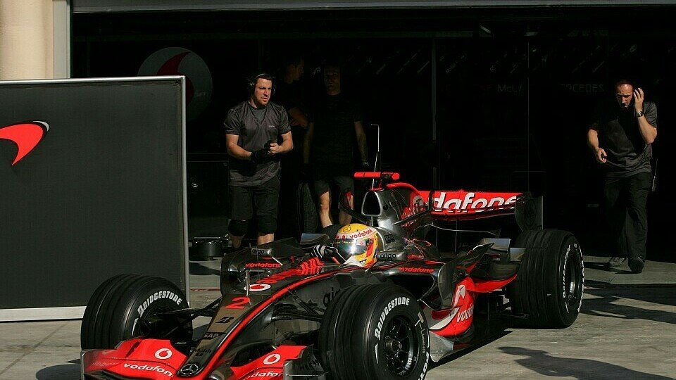 Lewis Hamilton erwartet sein Team und Ferrari an der Spitze, Foto: Sutton