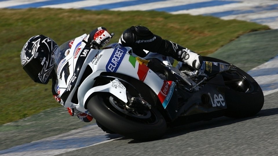Carlos Checa sieht noch Defizite, Foto: Honda