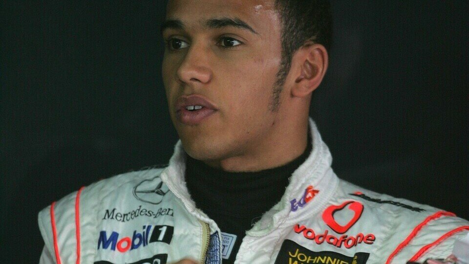 Lewis Hamilton kam in Valencia mit dem Schrecken davon, Foto: Patching/Sutton