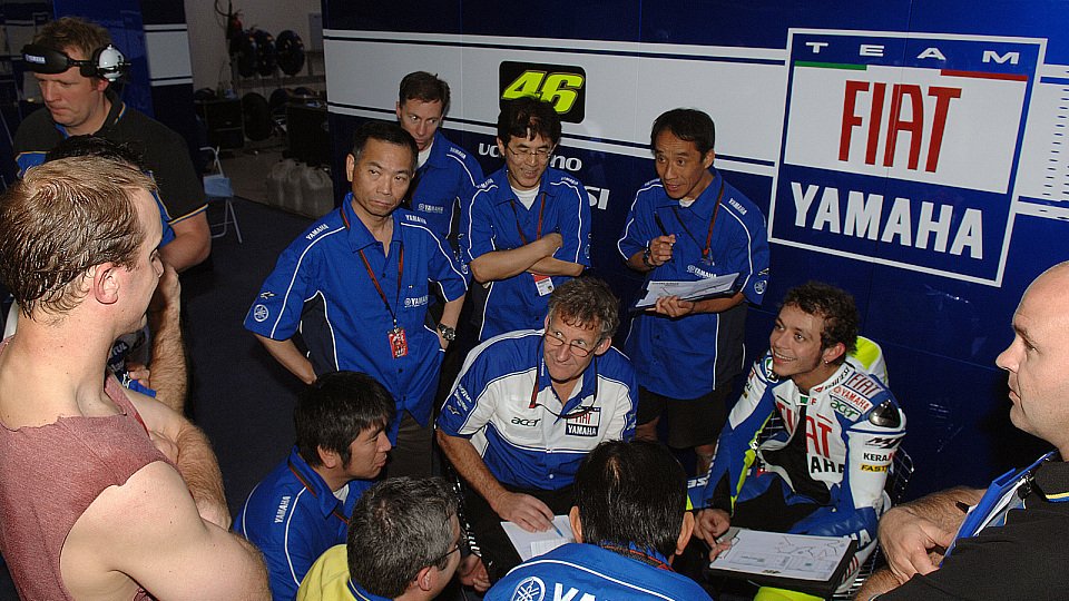 Nach dem Rennen gibt es bei Yamaha einiges zu besprechen, Foto: Yamaha