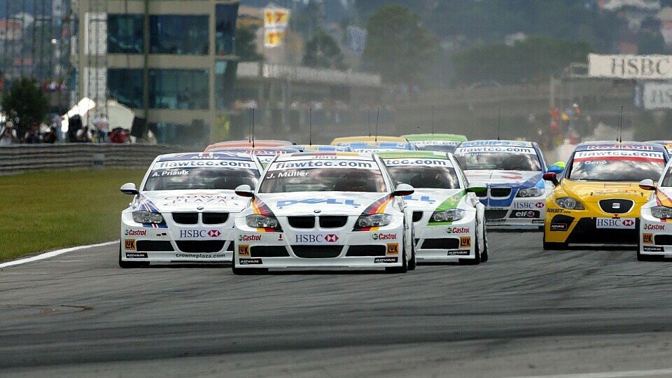 Die Konkurrenz sitzt BMW im Nacken, Foto: Sutton Die Konkurrenz sitzt BMW im Nacken, Foto: Sutton
