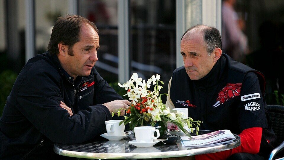 Gerhard Berger und Franz Tost von Toro Rosso wähnen sich im Recht., Foto: Sutton
