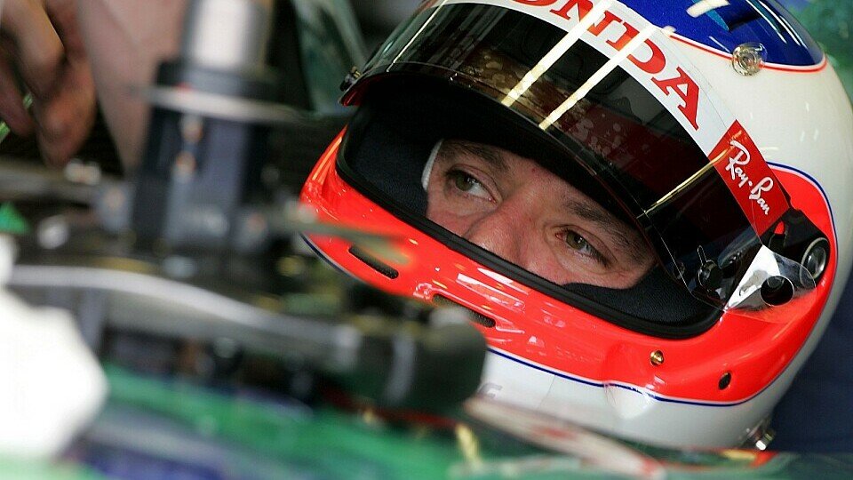 Barrichello hat den RA107 noch nicht abgeschrieben., Foto: Hartley/Sutton