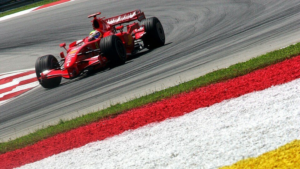 Felipe Massa schnappte sich in letzter Sekunde die Pole., Foto: Sutton