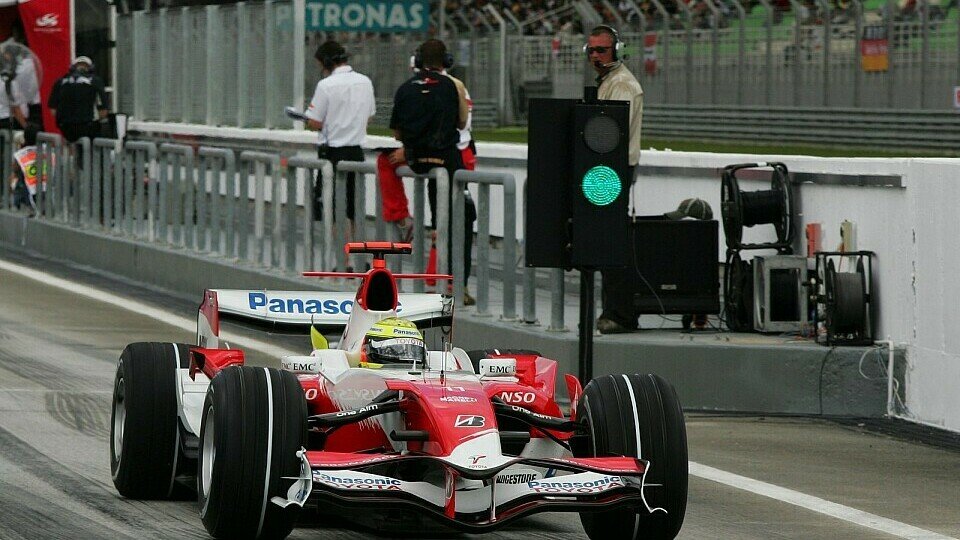 Ralf Schumacher musste unplanmäßig an die Box., Foto: Sutton