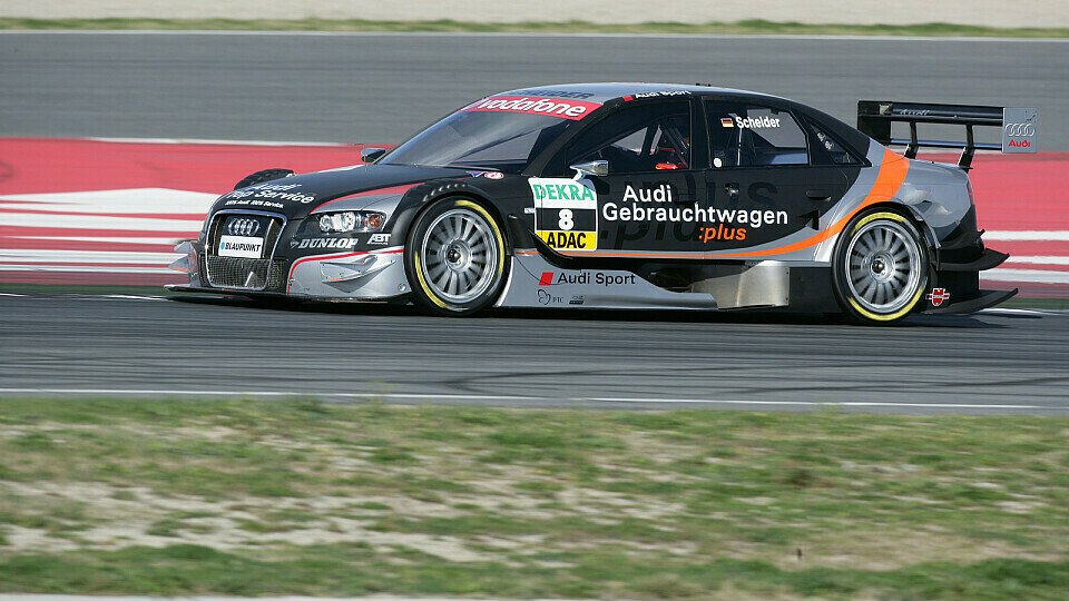 Im Rahmen der Testfahrten lebte sich Timo Scheider rasch ins neue Cockpit ein., Foto: Audi