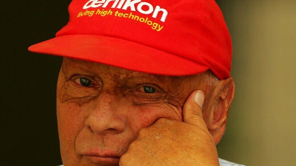 Niki Lauda sieht Ferrari klar vorne, Foto: Sutton