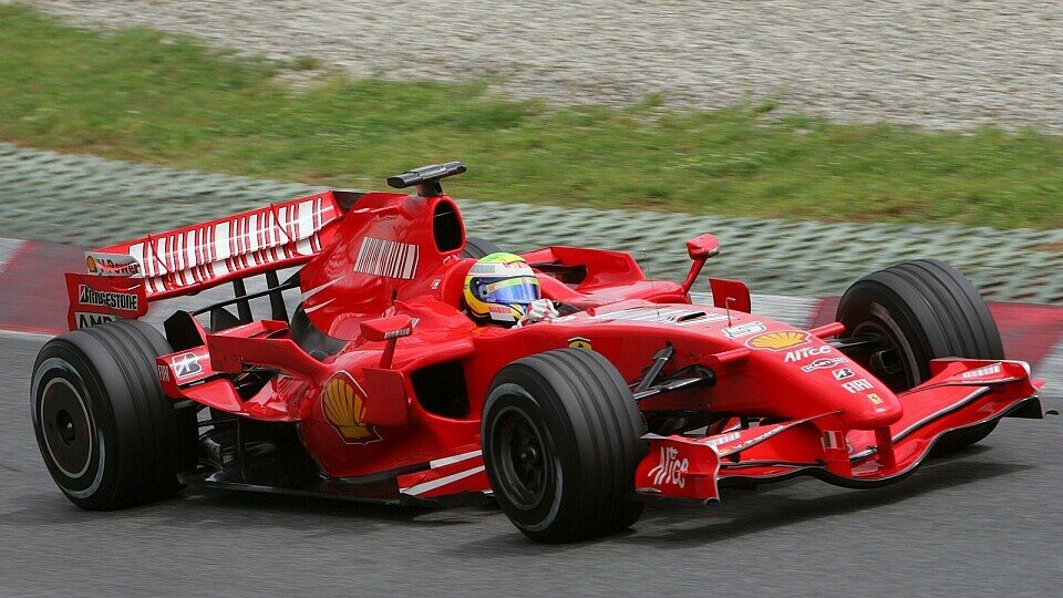 Ferrari gibt in Barcelona klar den Ton an., Foto: Sutton