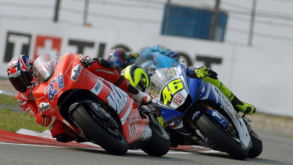 Momentan hat Casey Stoner im Duell die Nase vorne, Foto: Ducati