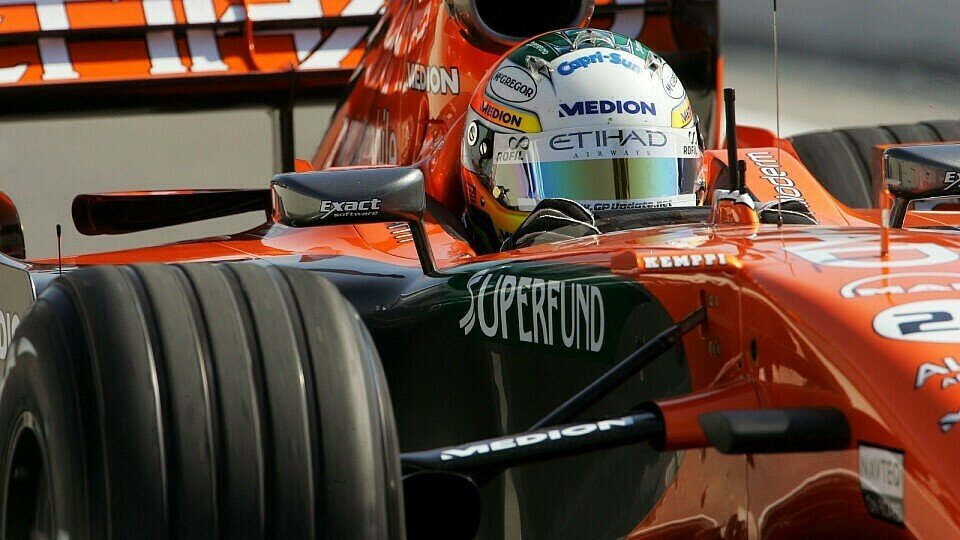 Adrian Sutil war im ersten freien Training schneller als die beiden Toro Rossos., Foto: Sutton