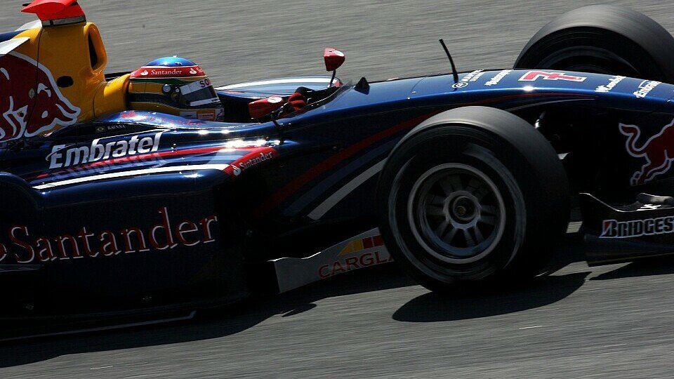 Bruno Senna holt seinen ersten Sieg, Foto: Sutton Bruno Senna holt seinen ersten Sieg, Foto: Sutton
