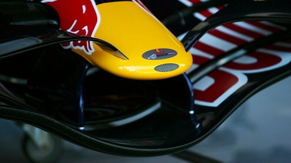 Red Bull: Zwei Team, zwei Autos?, Foto: Sutton