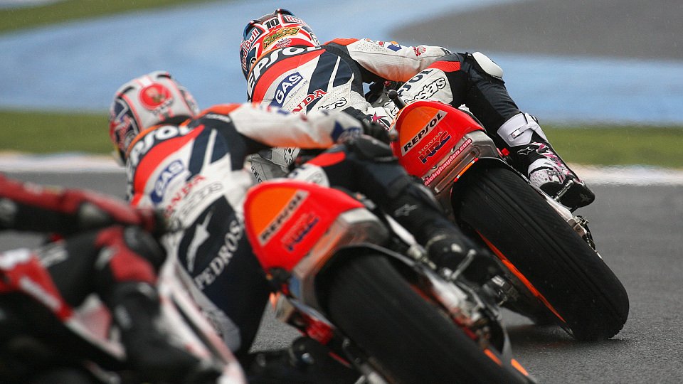 Die beiden Repsol Honda-Piloten waren eifrig am Werken, Foto: Repsol