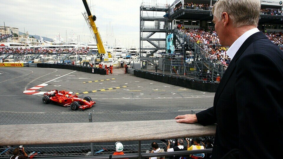 Max Mosley rügt Ferrari für sein Verhalten., Foto: Sutton
