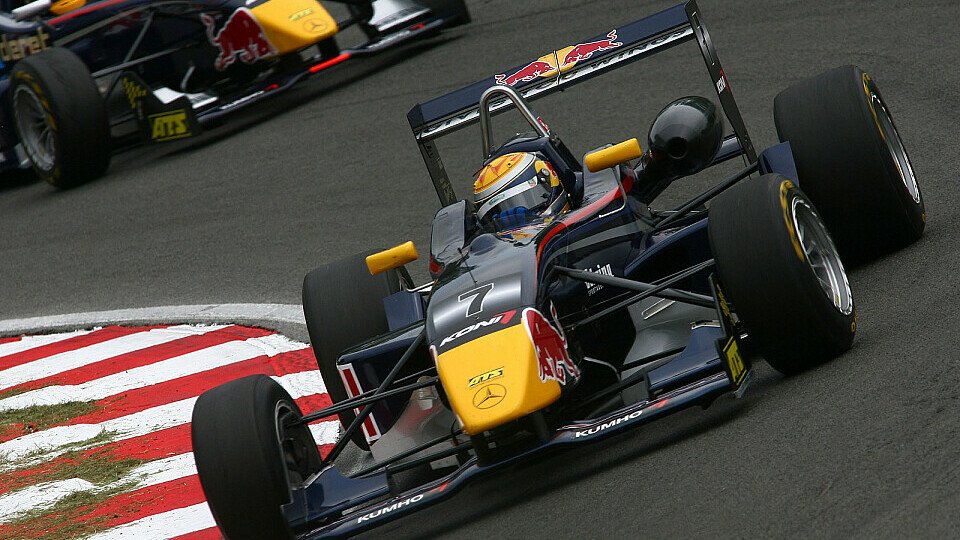 Buemi ist mit seinem Rennen nur zur Hälfte zufrieden., Foto: F3 EuroSerie