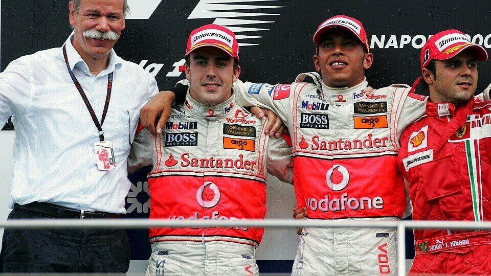 Fernando Alonso steht nach Ansicht Briatores bald wieder in der Mitte des Podiums., Foto: Sutton