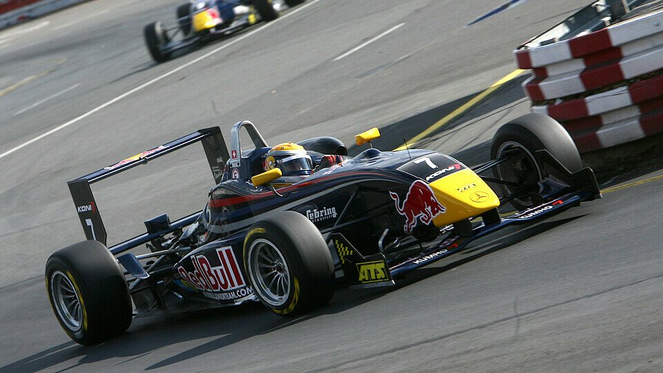 Sebastien Buemi könnte den Sieg noch erben, Foto: F3 Euro Series