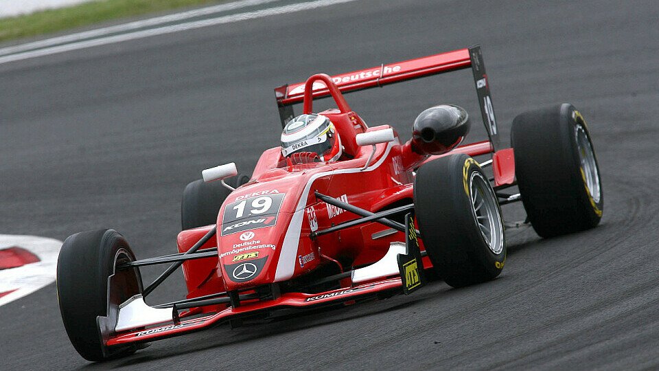 Nico muss sich wieder von hinten nach vorne kämpfen., Foto: F3EuroSeries Nico muss sich wieder von hinten nach vorne kämpfen., Foto: F3EuroSeries