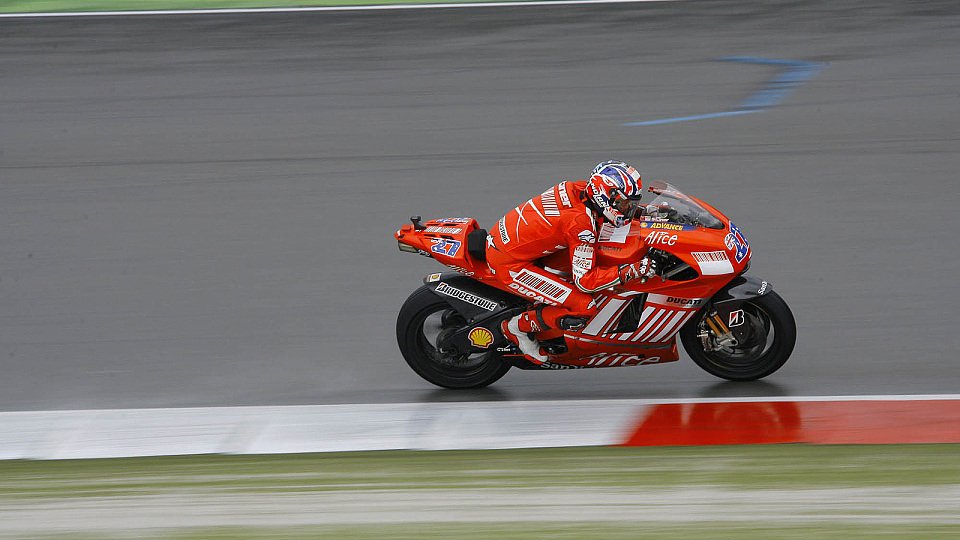 Casey Stoner empfand die Strecke als zu rutschig, Foto: Ducati