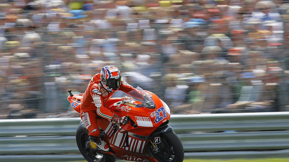 Casey Stoner ist der Pole-Fluch egal, Foto: Ducati